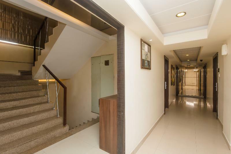 מומביי Oyo 10007 Hotel Grace Residency מראה חיצוני תמונה
