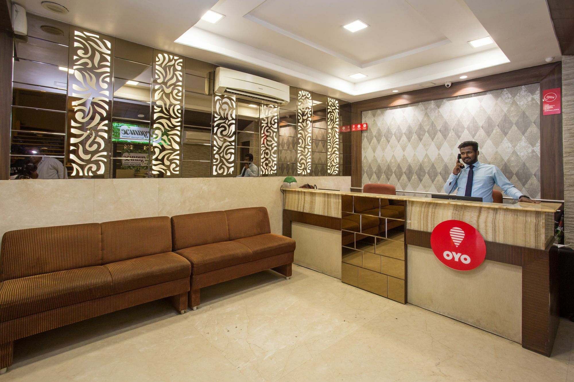 מומביי Oyo 10007 Hotel Grace Residency מראה חיצוני תמונה